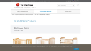 SafetyCraft - Fixed-Side Compact Wood Crib