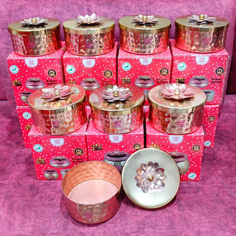 A stock image illustrating homeware gifts wholesale concepts