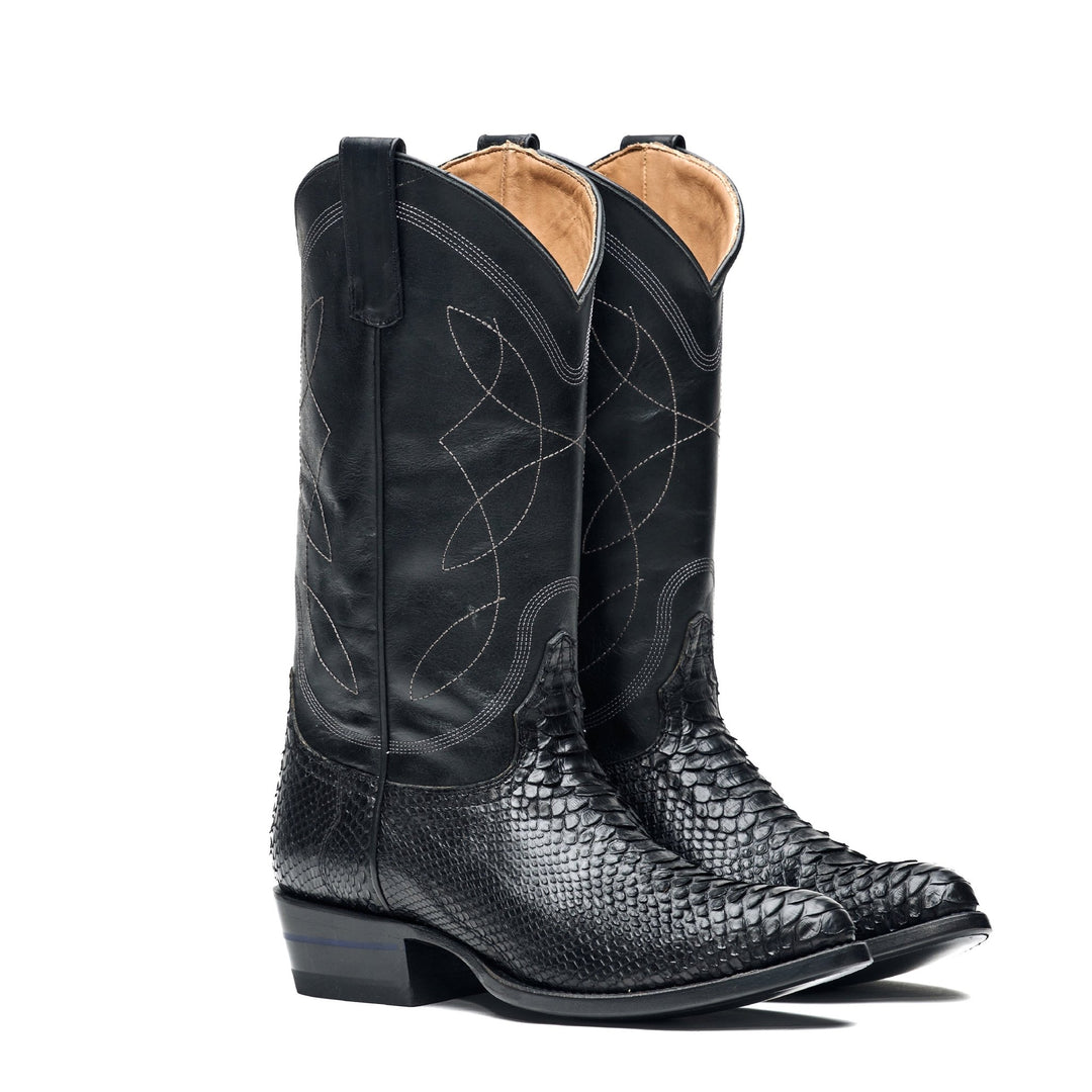 Alvies: Cowboy Boots & Flip