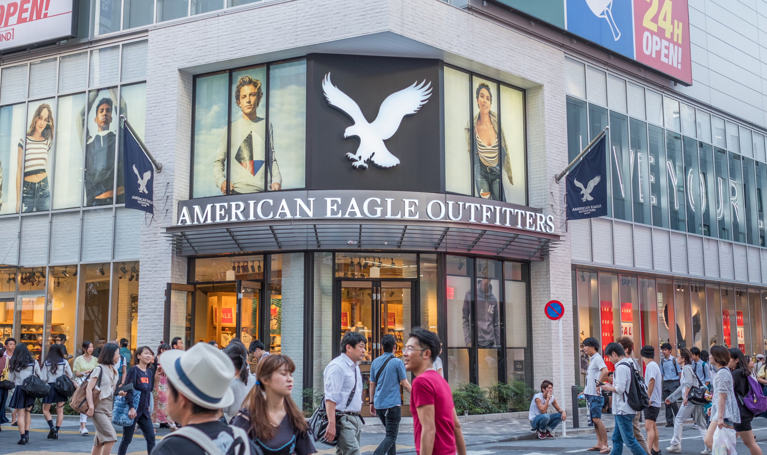 American Eagle Outfitters to exit China
