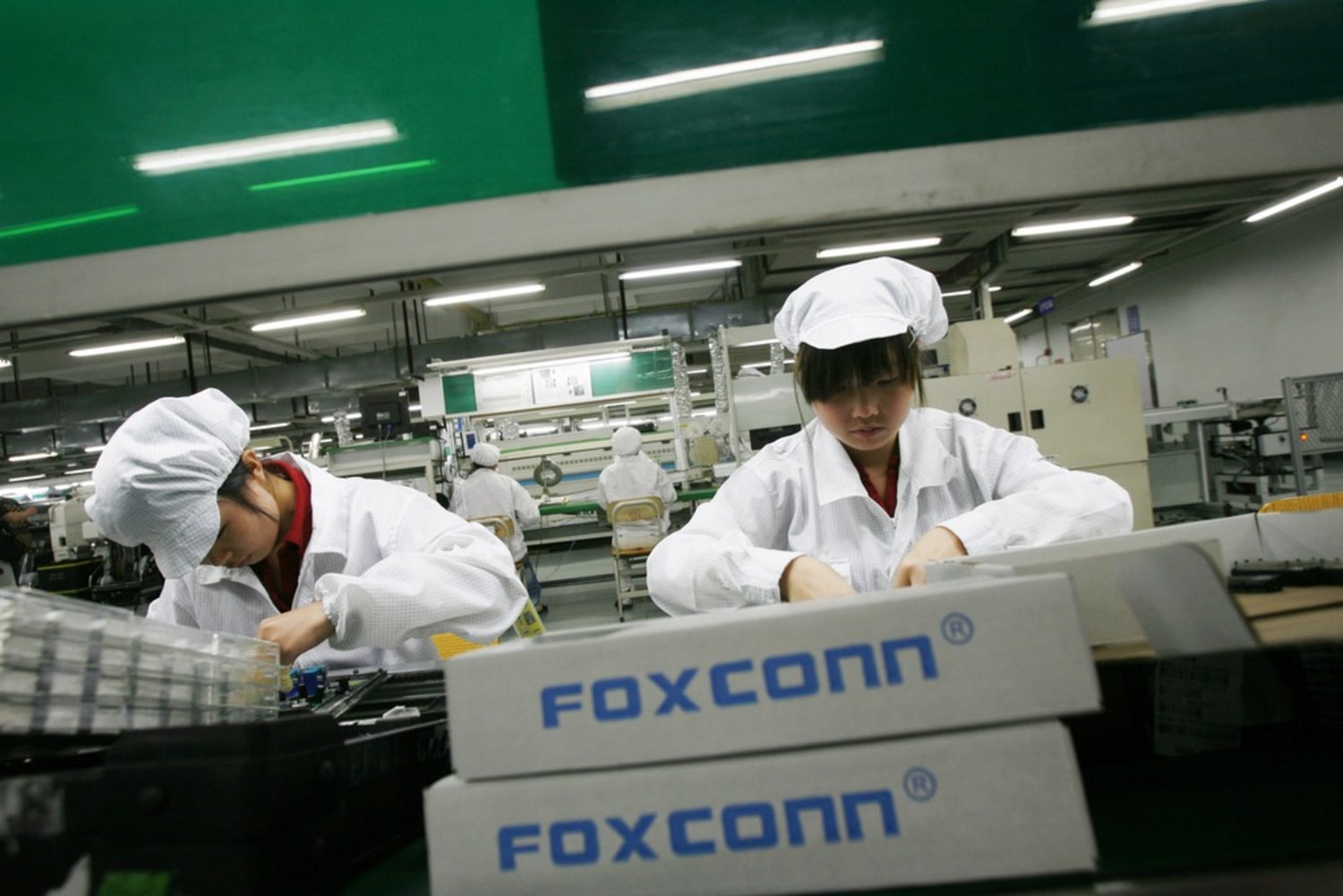 Apple Probes Work Conditions At China industry insight