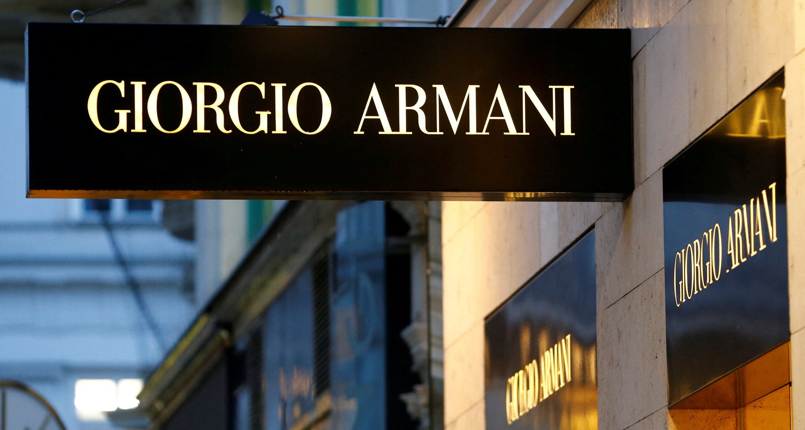 Armani.com