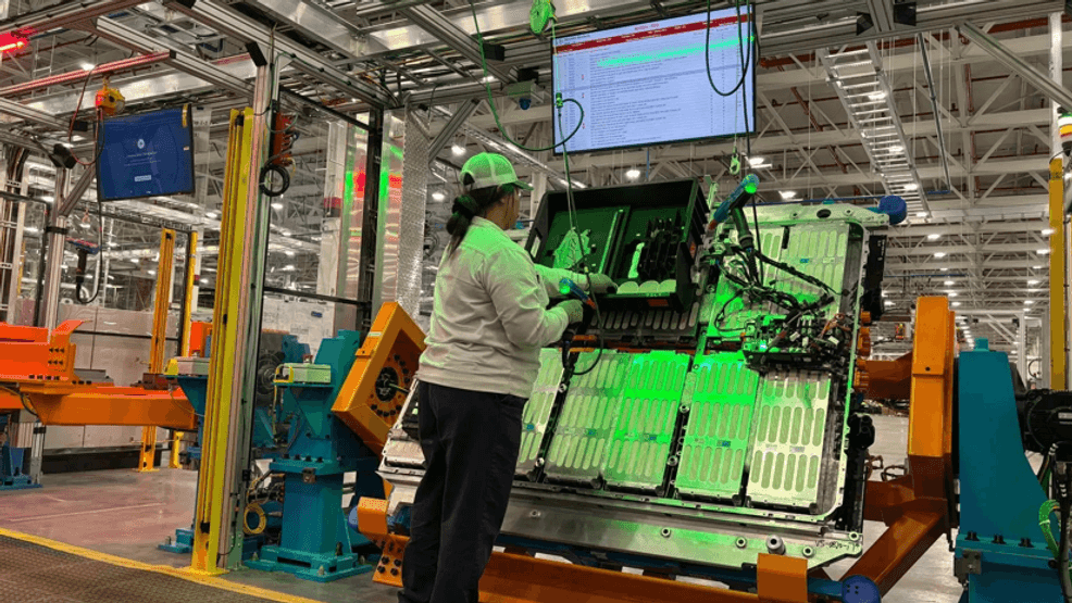 Automotive News industry insight