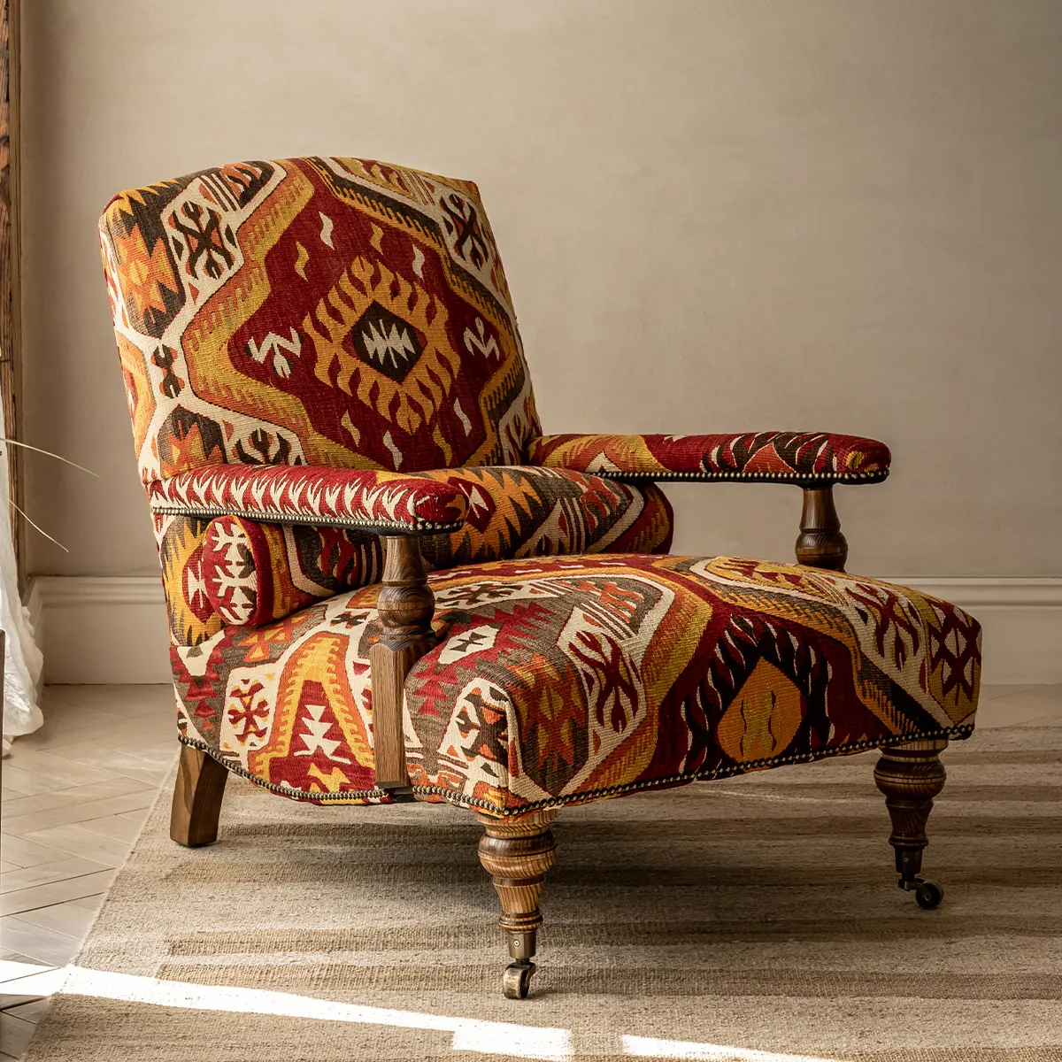 British makers of luxury, handcrafted, upholstered furniture