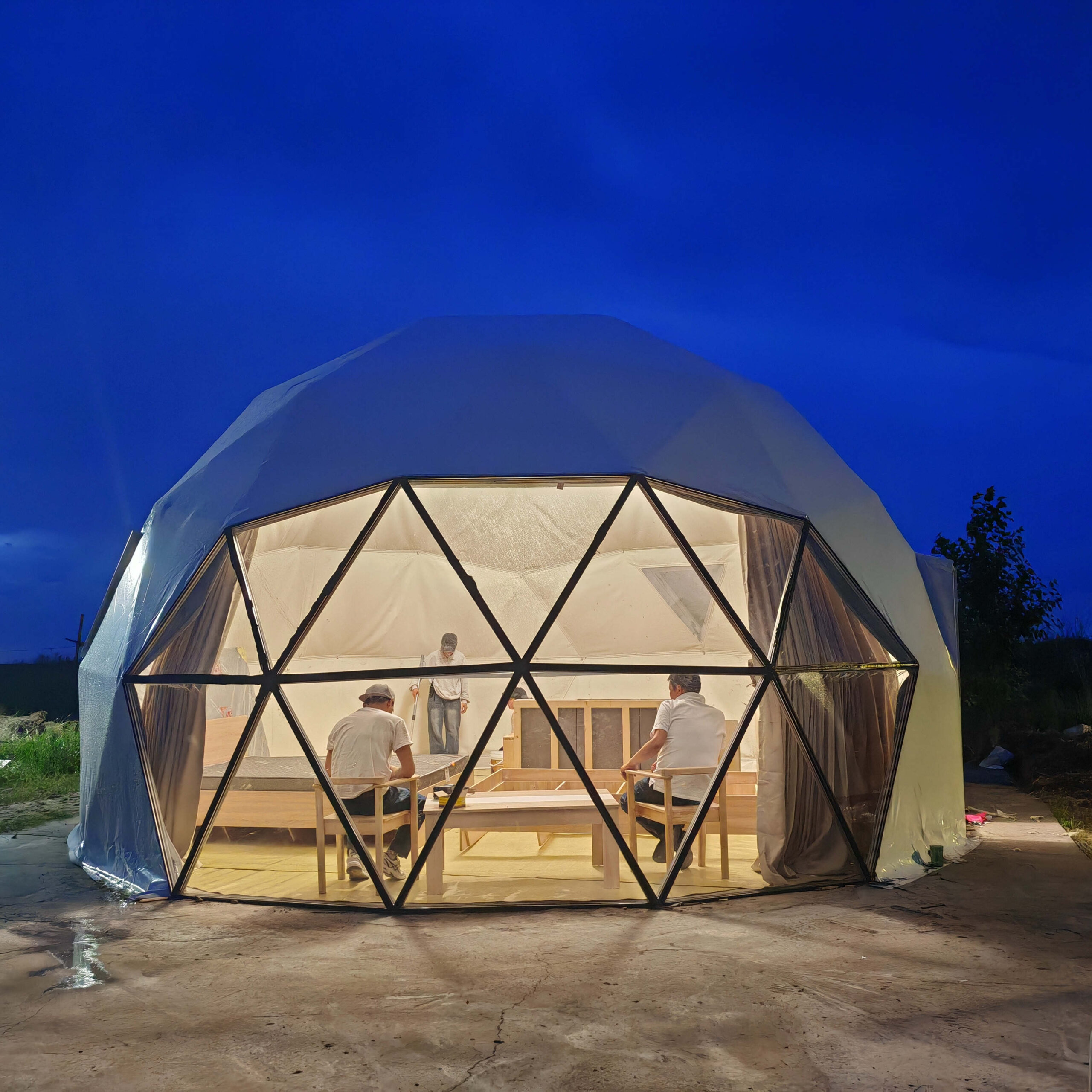 China Top Glass Hexagonal Tent industry insight