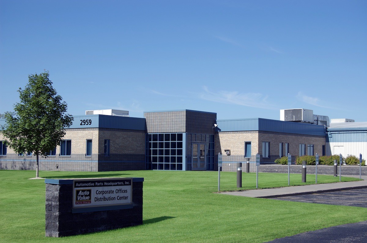 Full-service automotive manufacturer