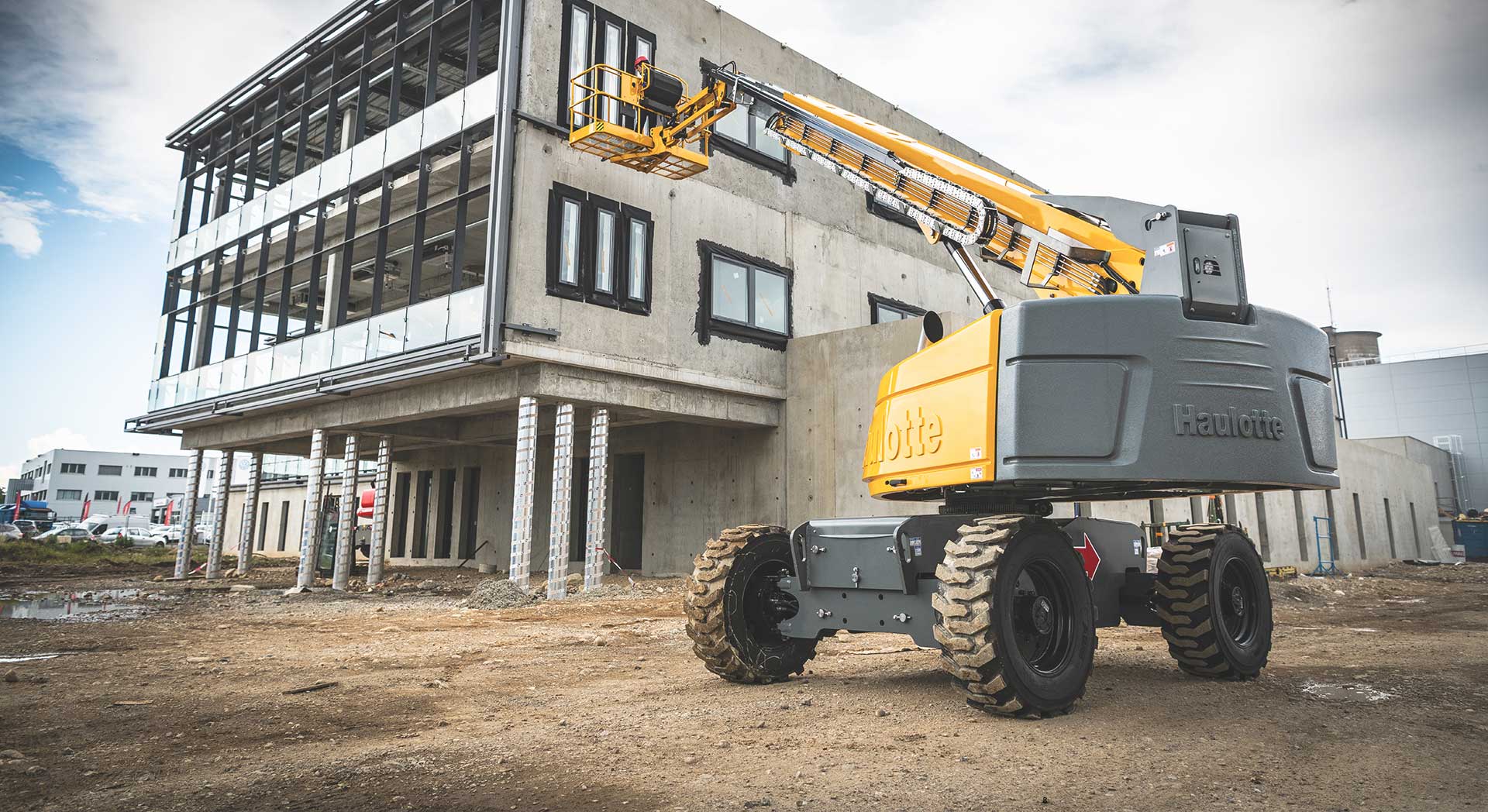Haulotte equipment