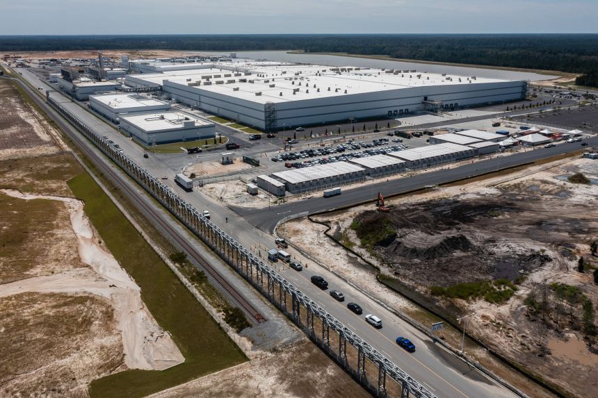 Hyundai Metaplant faces US immigration raid