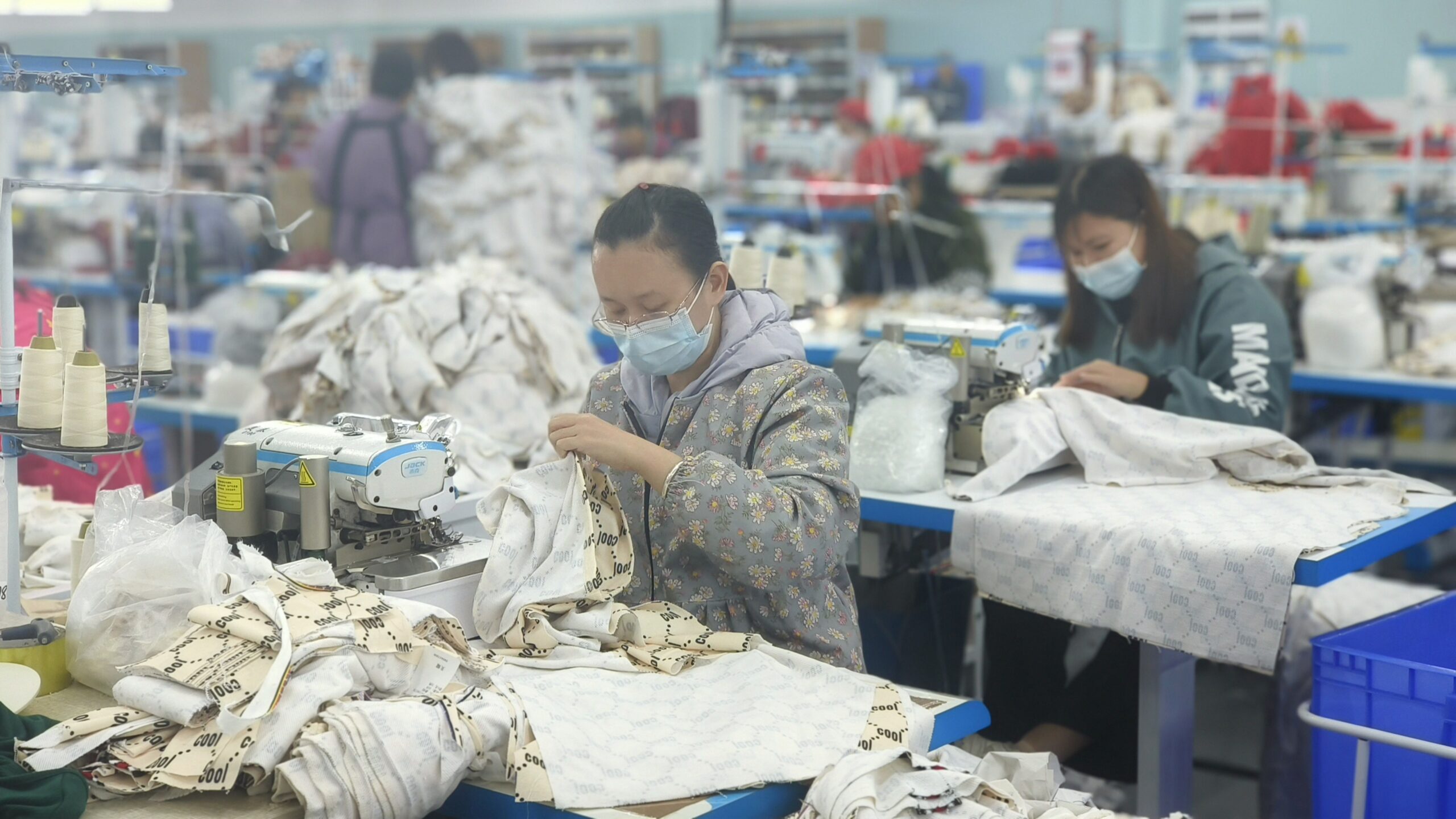 leading low MOQ clothing manufacturer in China