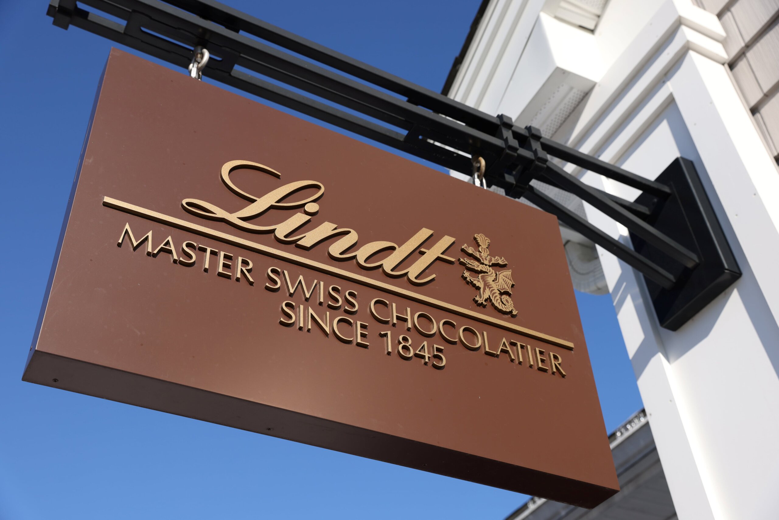 Lindt moving some chocolate production from US over Canada's tariffs