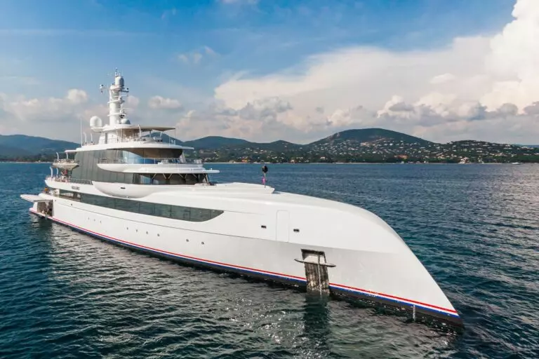 Luxury Yachts