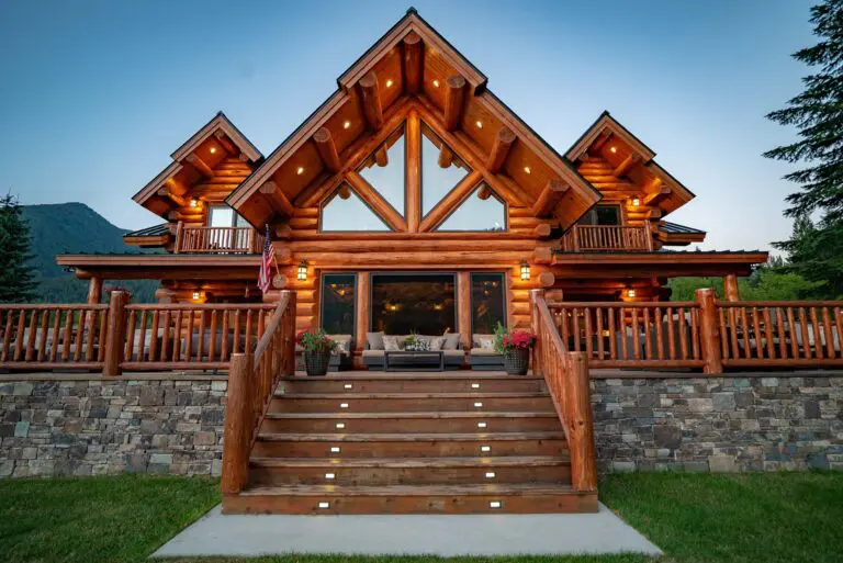 Meadowlark Log Homes
