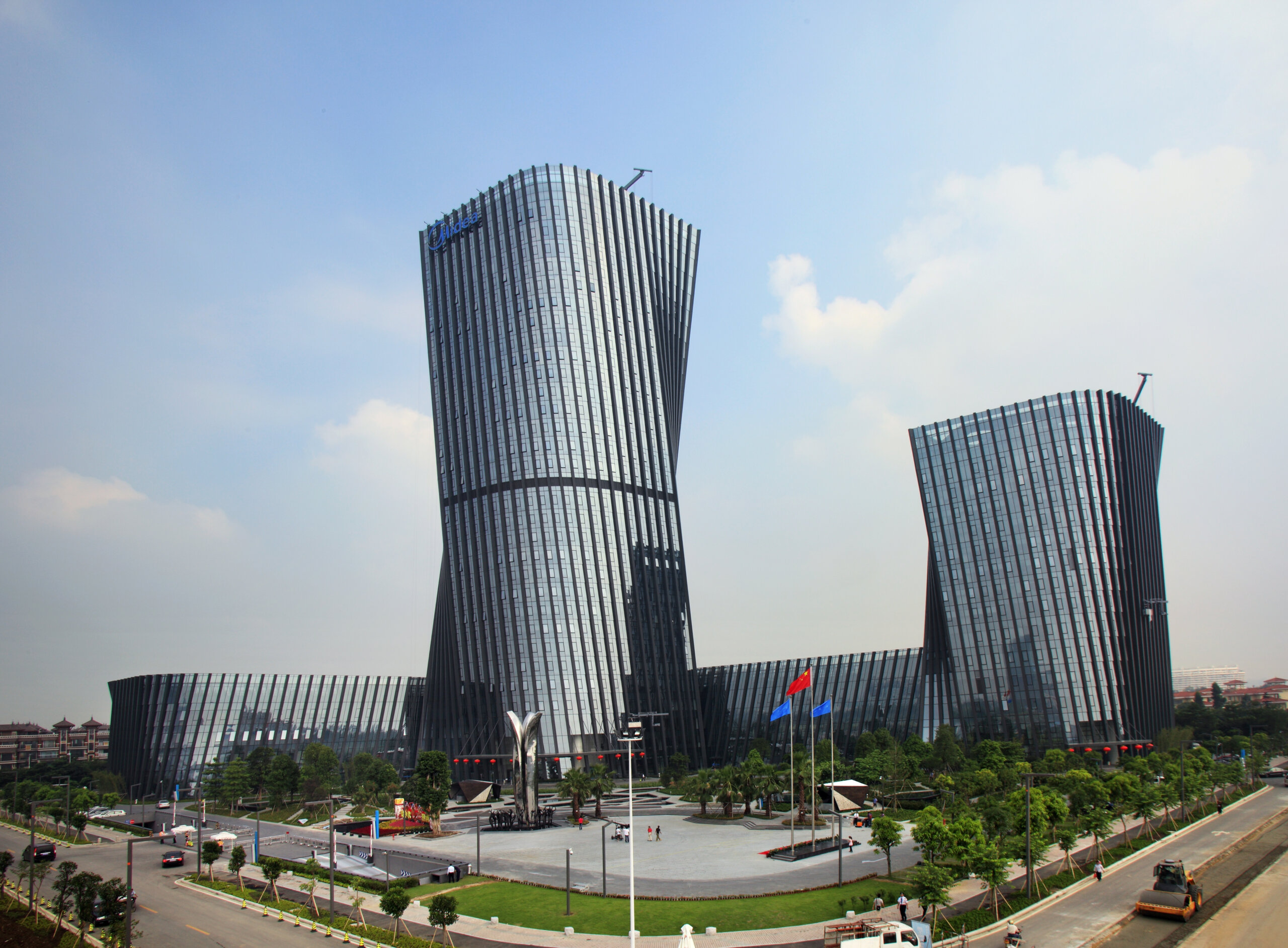 Midea's consumer appliance business segment excels in air ...
