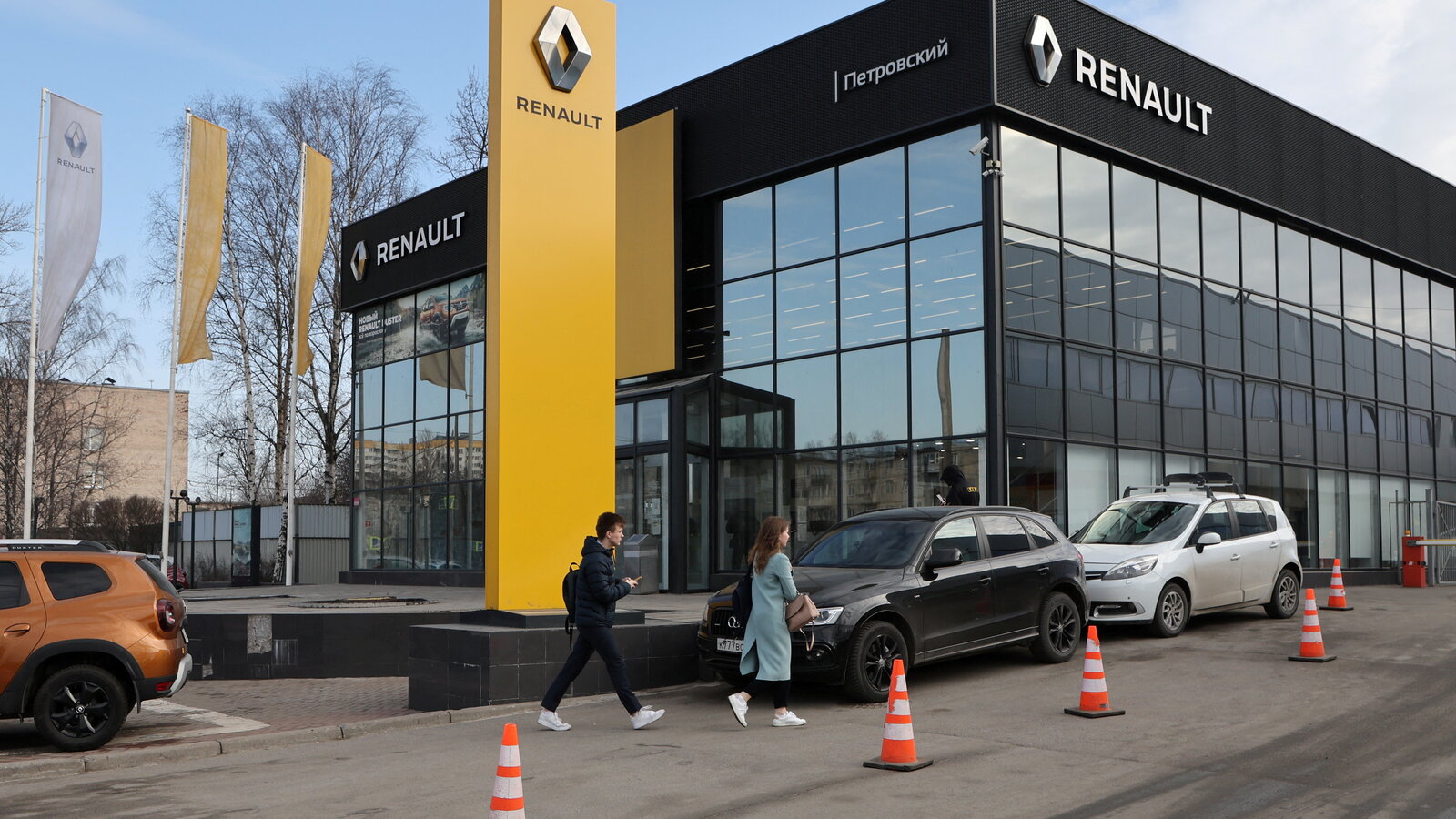 Renault Group, car manufacturer