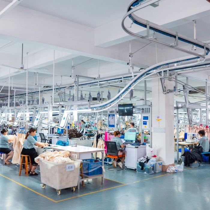 activewear apparel manufacturers