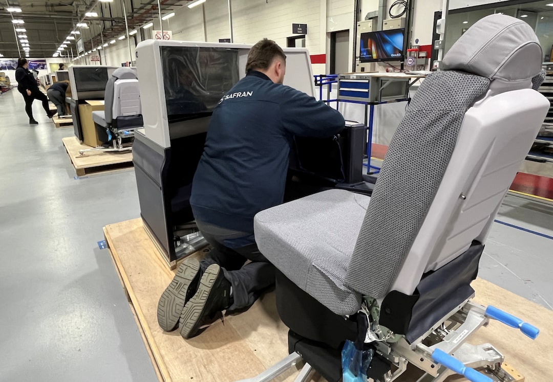 airline seat manufacturers