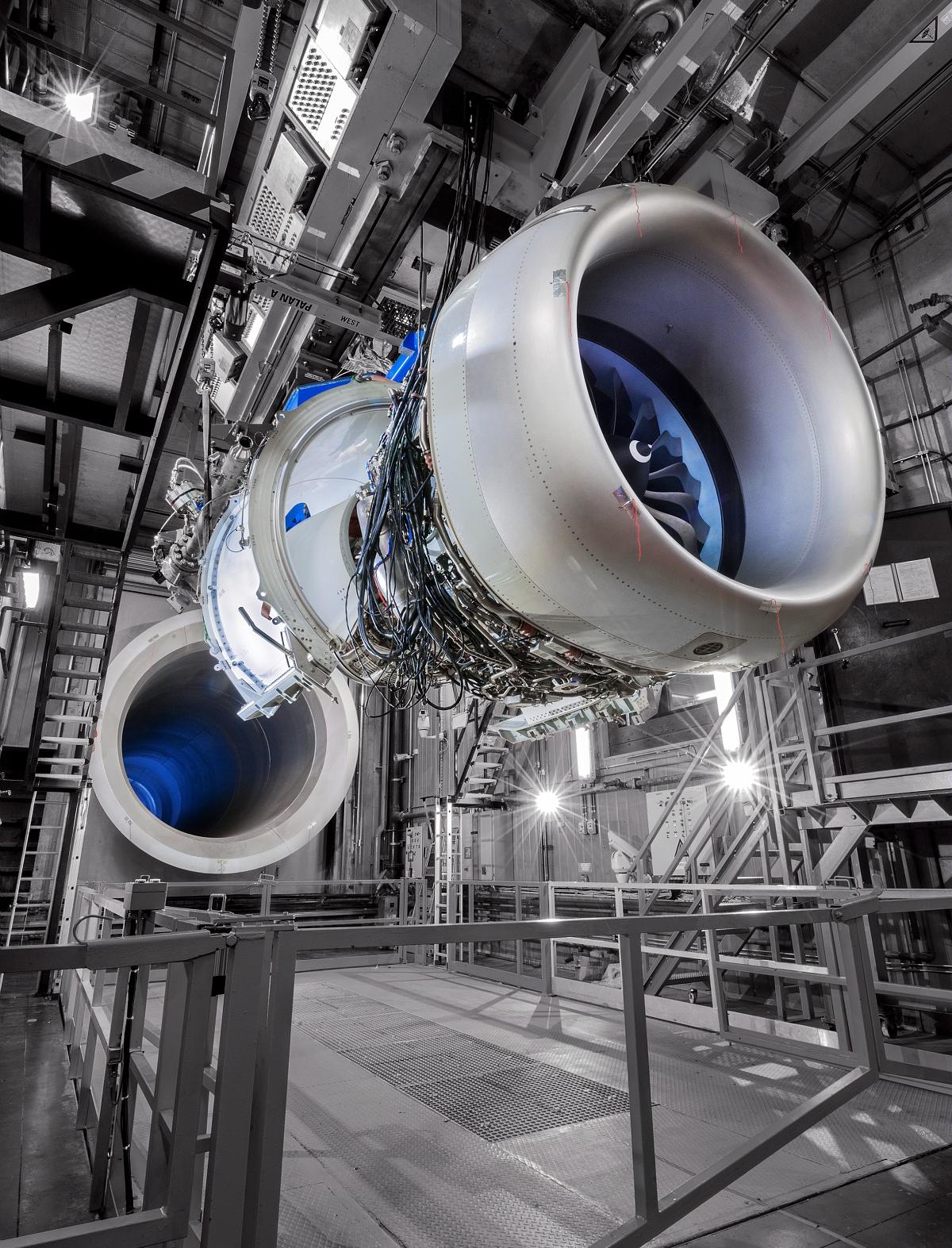 airplane engine manufacturers