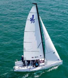 american sailboat manufacturers