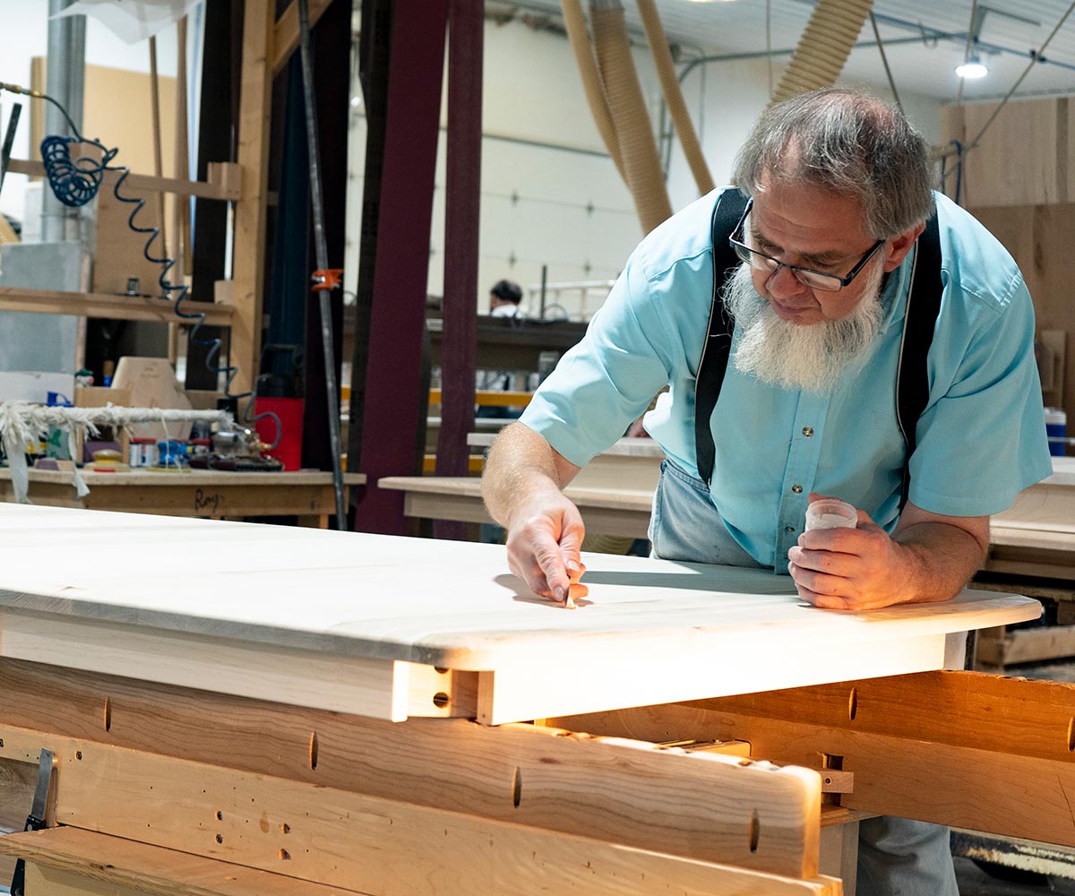 amish furniture manufacturers