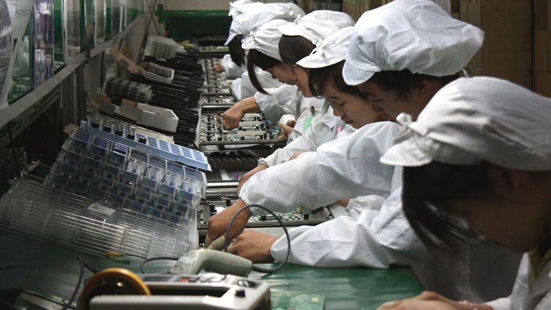 apple manufacturer