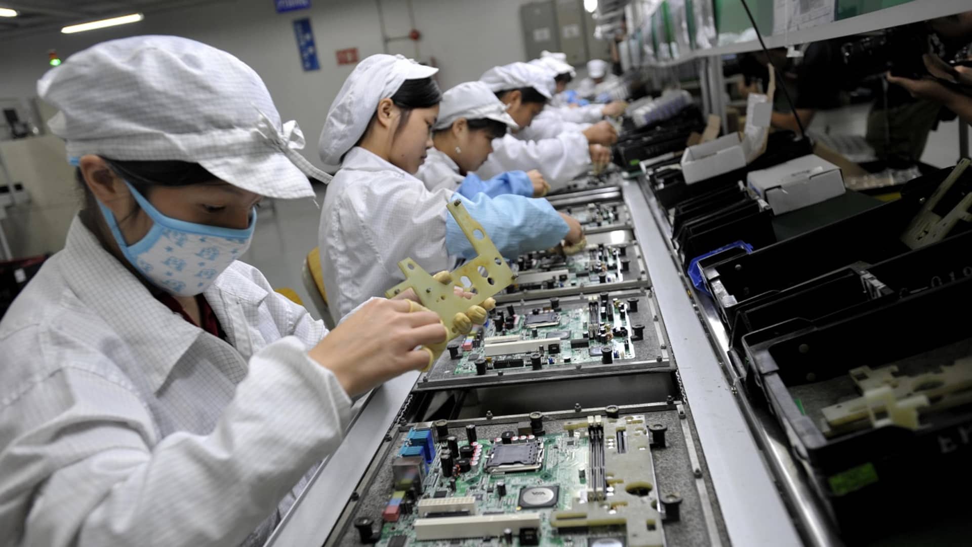 apple manufacturer company