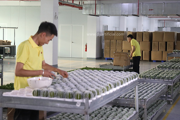 artificial plants manufacturers