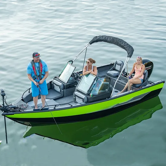bass boat manufacturers