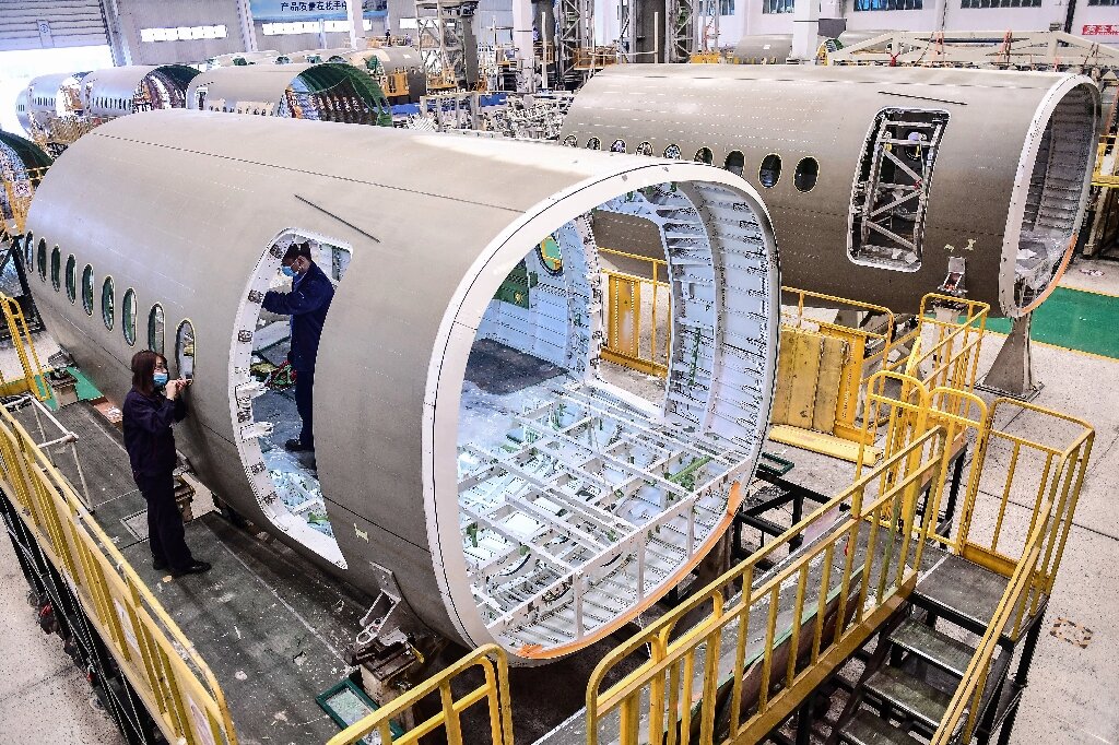 big aircraft manufacturers