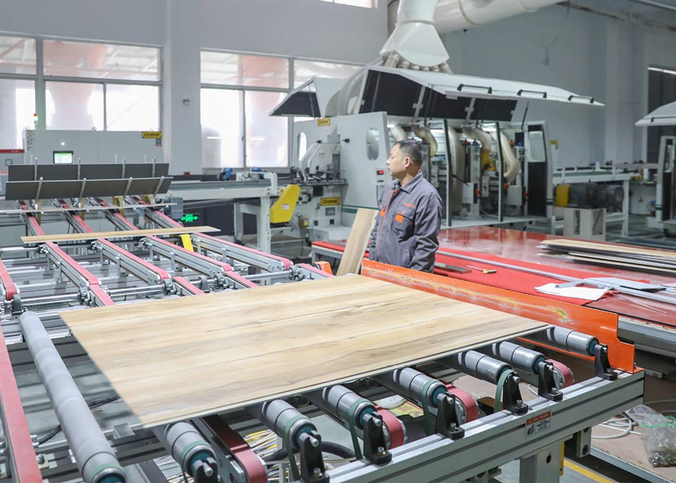 lvp flooring supplier locations