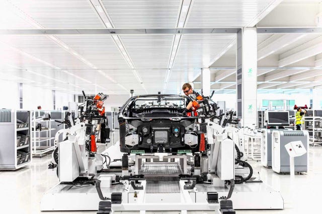 mclaren f1 engine supplier