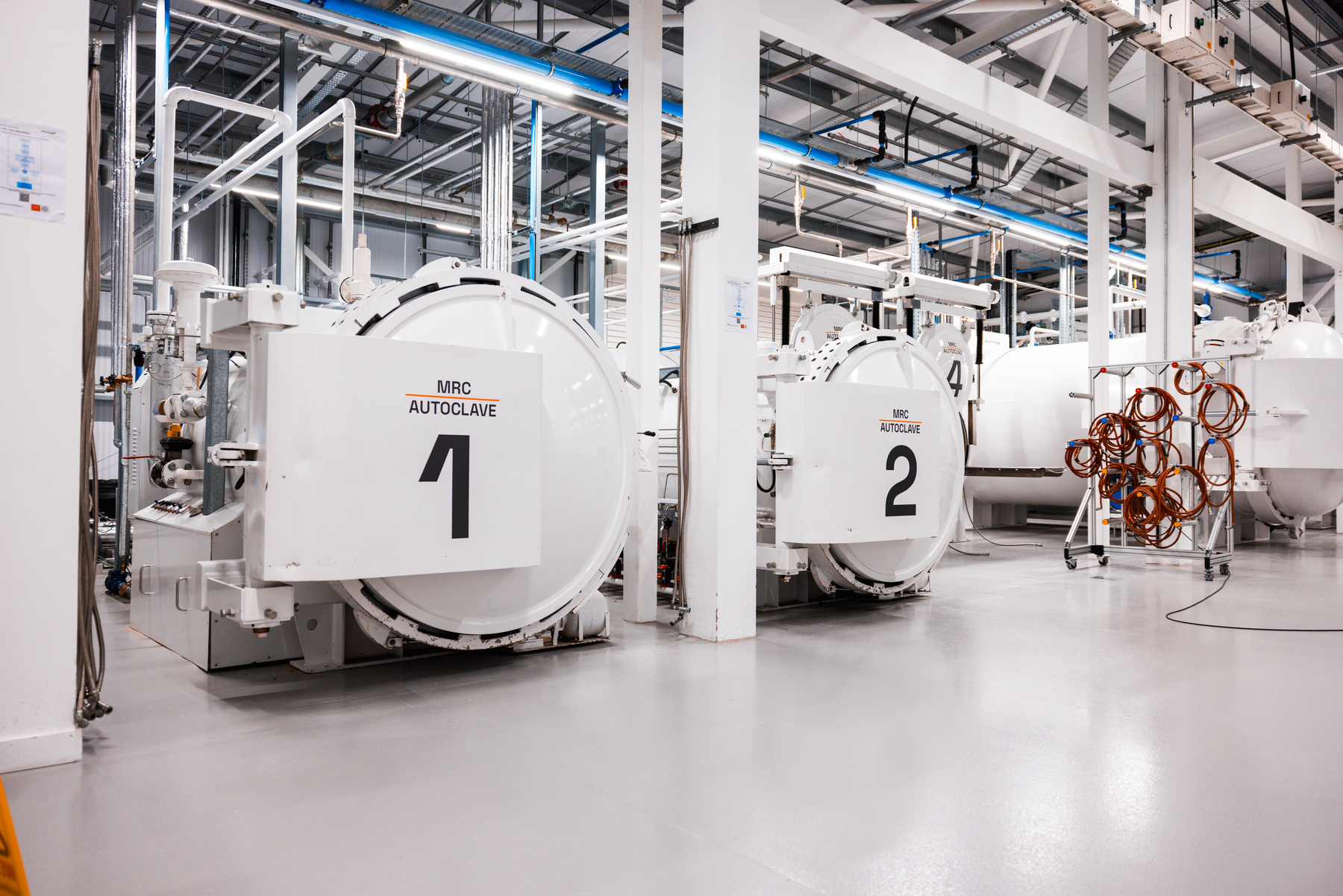 mclaren f1 engine supplier
