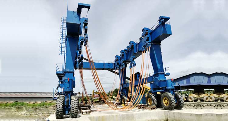 boat hoist manufacturers