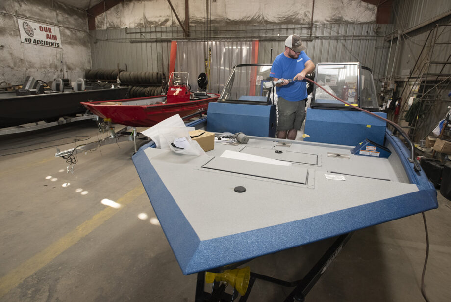 boat manufacturers in arkansas