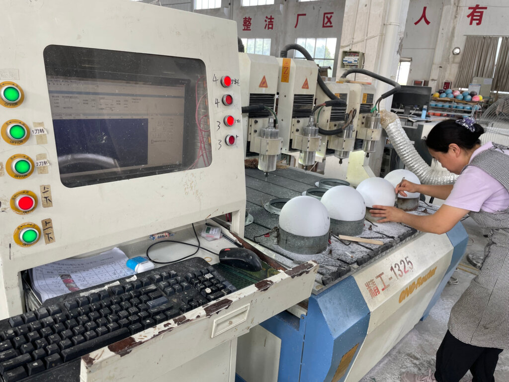 Sourcing Bowling Ball Manufacturers from China: The Ultimate Guide 2026