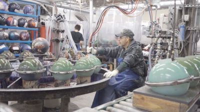 bowling ball manufacturers