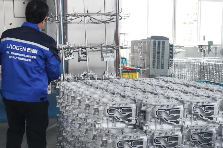 outboard engine supplier