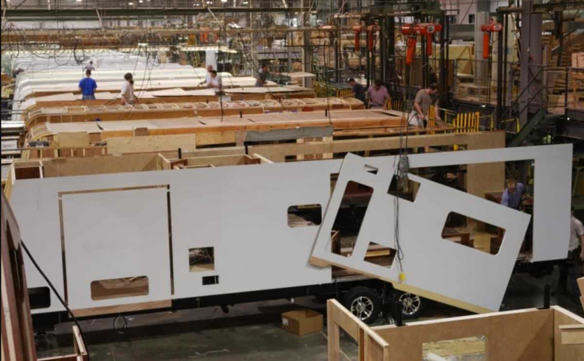 camper manufacturers in indiana