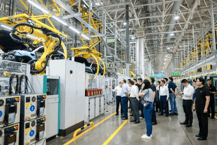 car battery manufacturers