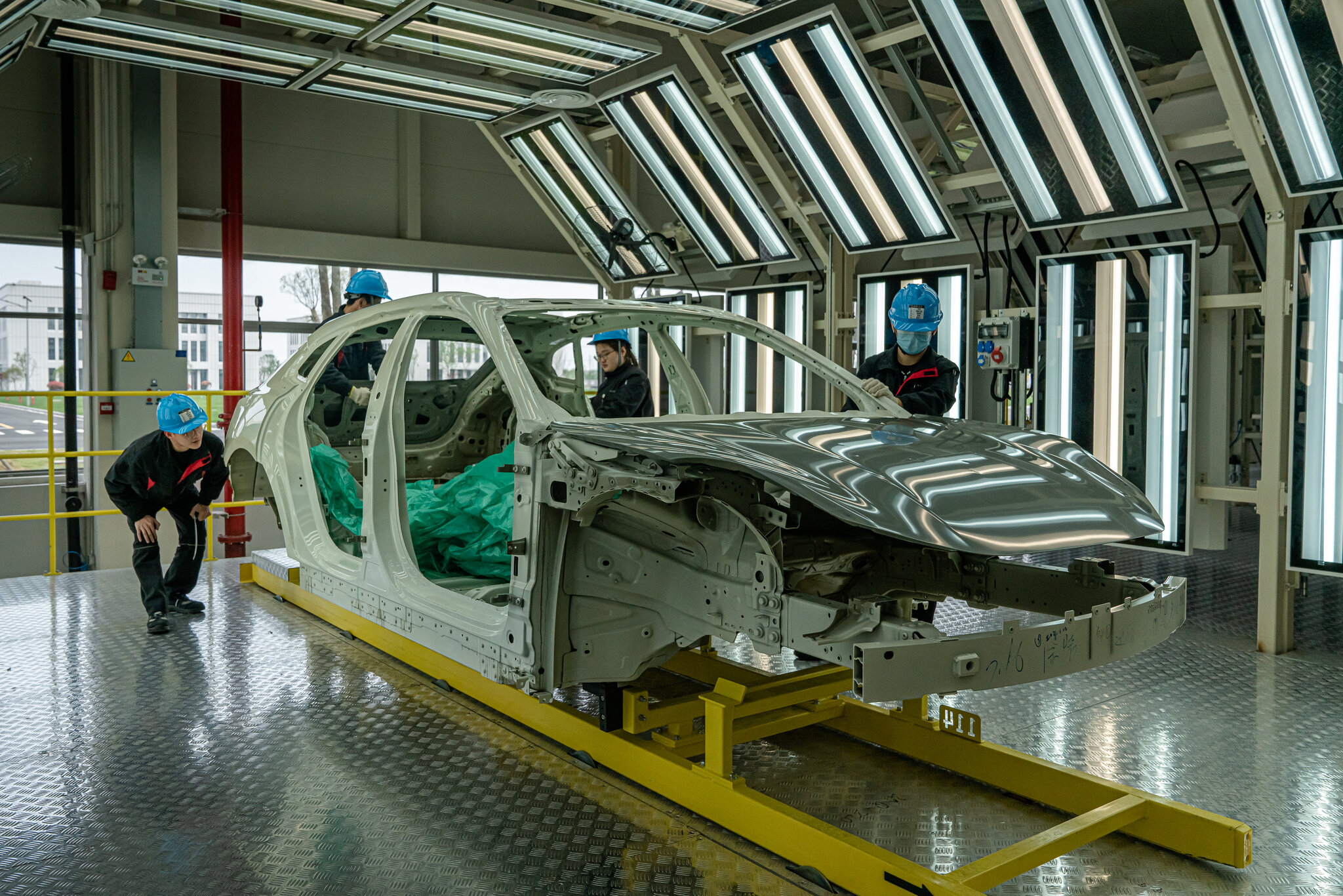 car manufacturers beginning with e