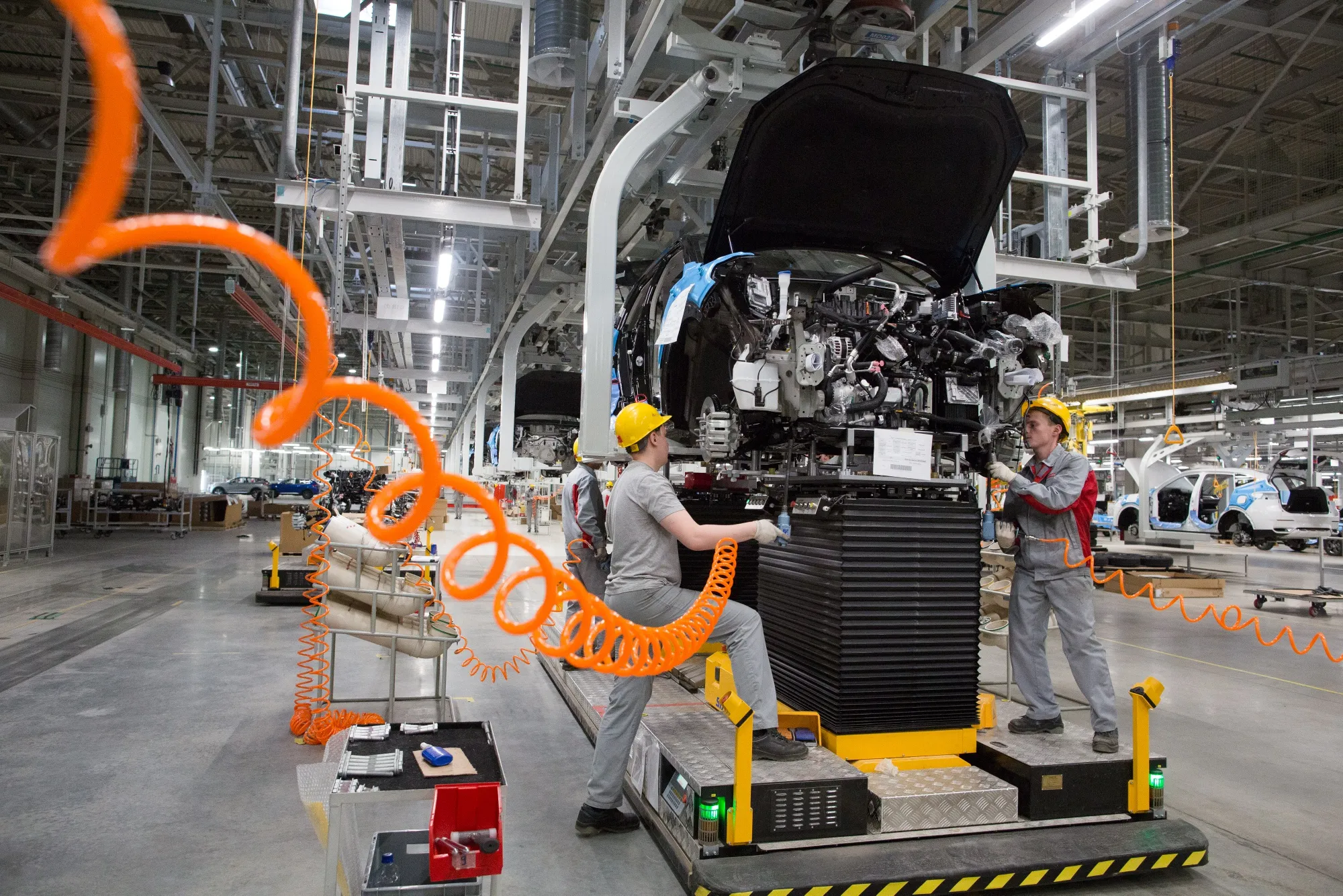 car manufacturers in russia