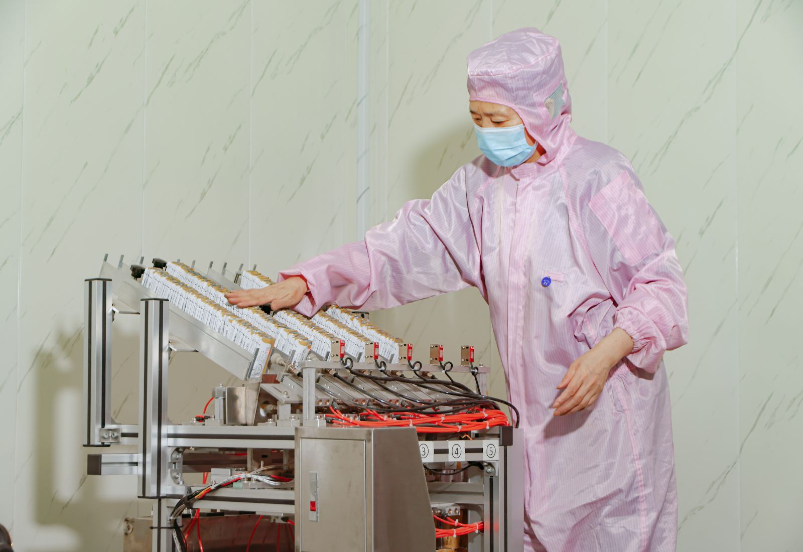 surgical instruments supplier