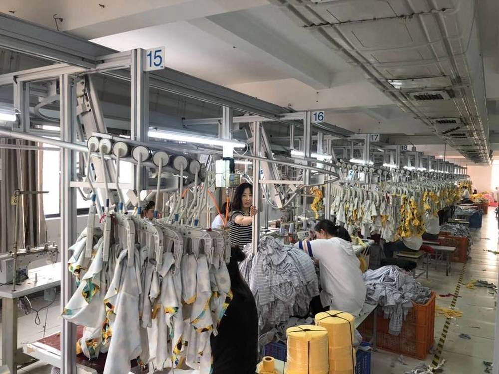 wholesale clothes supplier