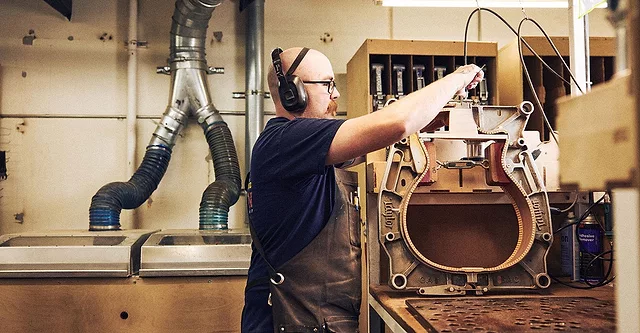 The Advertising Director For A Guitar industry insight