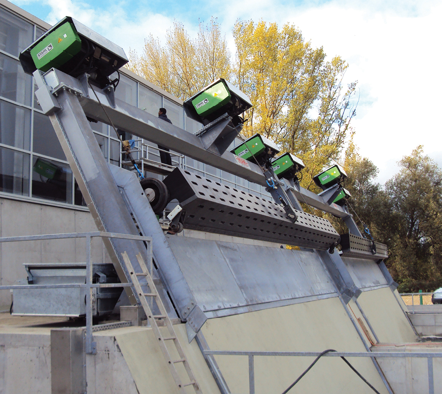 trash rake + stoplog systems